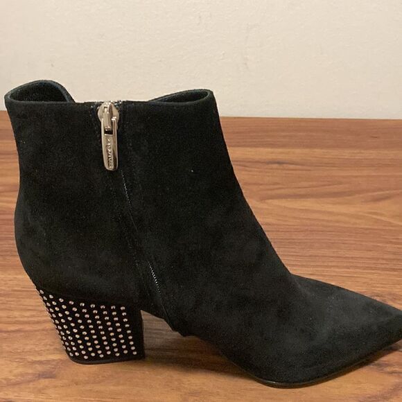 Sergio Rossi 75 Crystal Embellished Black Suede Ankle Boot. Size 38/8. - Picture 5 of 10